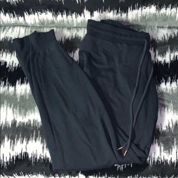 Black jogger pants - Picture 1 of 3